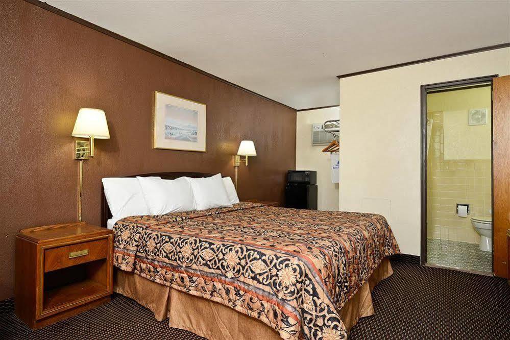 Country Hearth Inn-Hannibal Luaran gambar