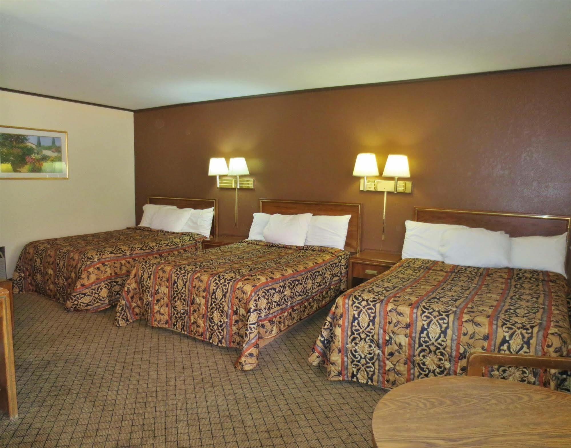 Country Hearth Inn-Hannibal Luaran gambar