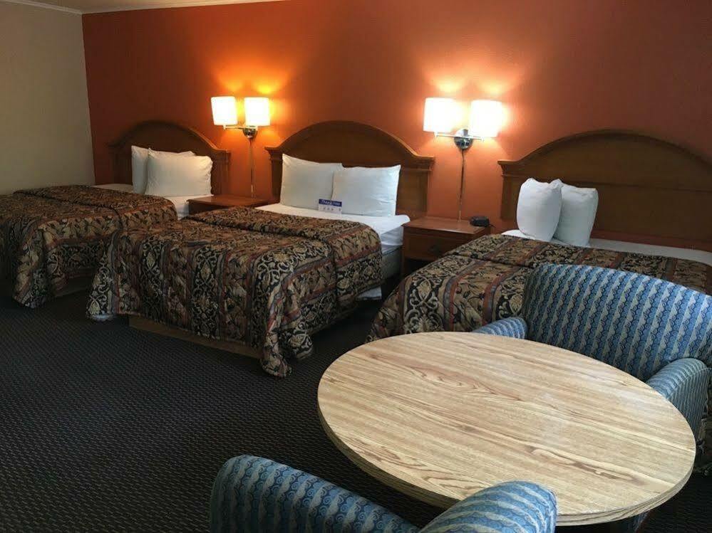 Country Hearth Inn-Hannibal Luaran gambar